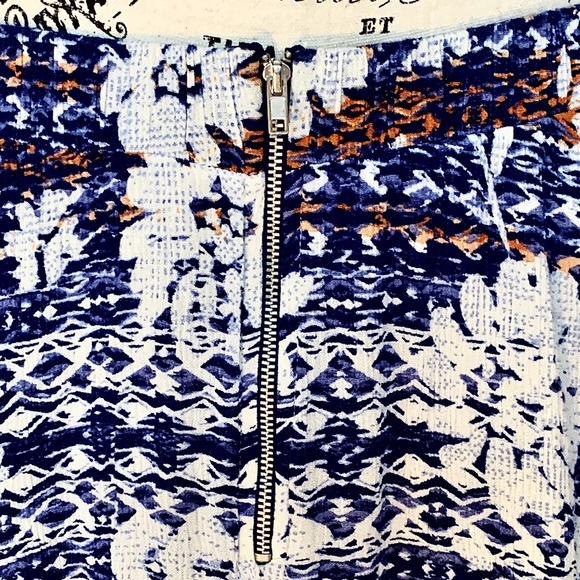 Nordstrom White, Blue, Orange Floral Design Front Zip w/ Pockets Skirt Size XL - Picture 7 of 8